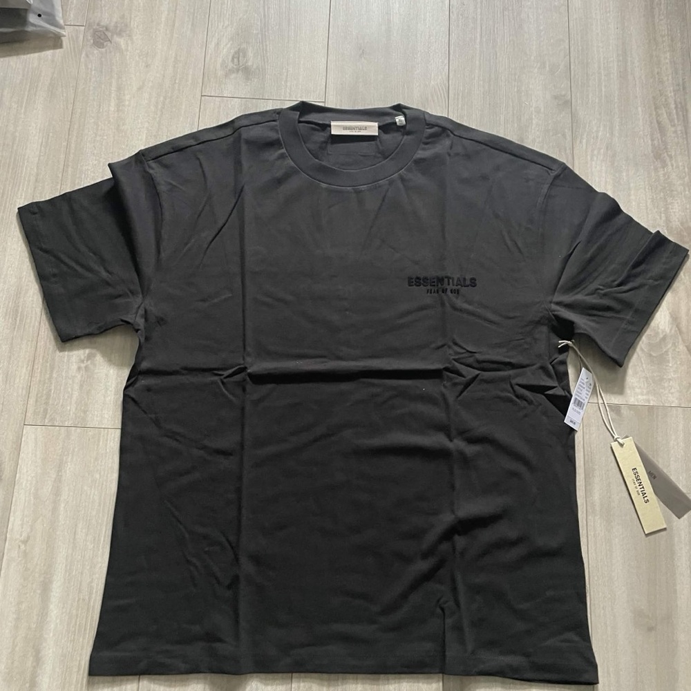 XL Essentials Fear Of God Black Tee